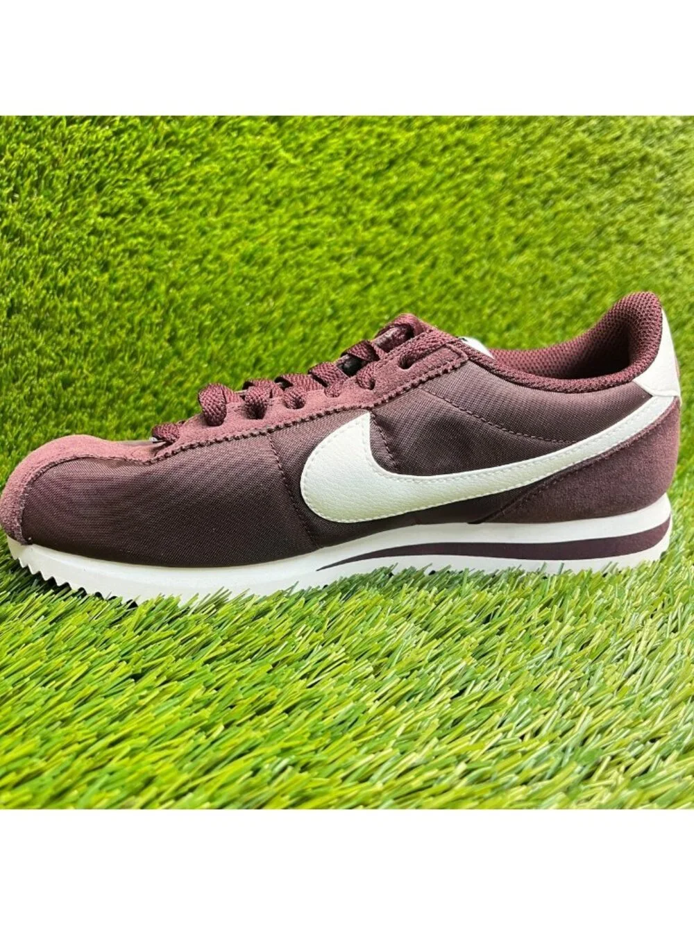 Nike Cortez Textile Womens Size 8 Burgundy Athletic Lifestyle Shoes Sneakers